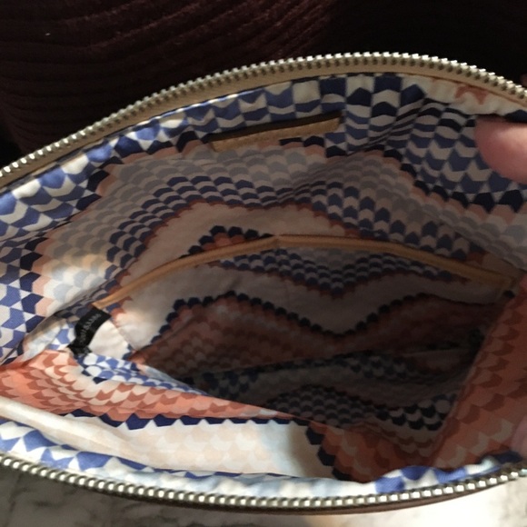 Stylish Cream and Tan Women's Bag - Picture 5 of 11